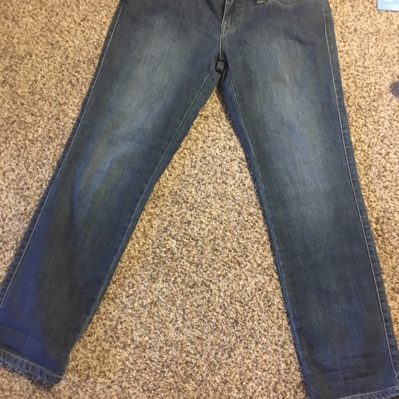 New with tags Prana mid rise, relaxed fit jeans. - Picture 2 of 5
